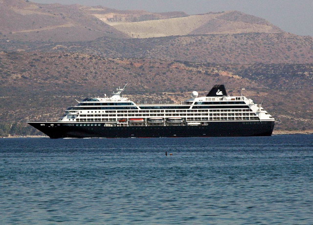 crete130905_15_kalives_ferry