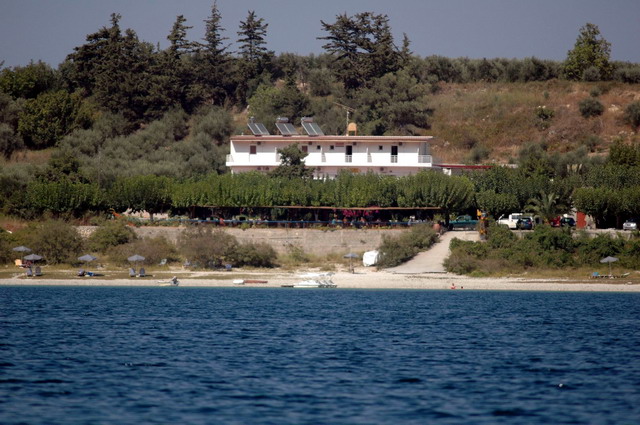 crete130905_35_kournas