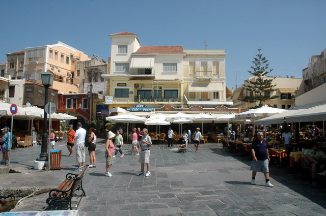 crete140905_11_chania