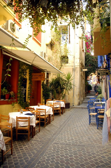 crete140905_27_chania_roka