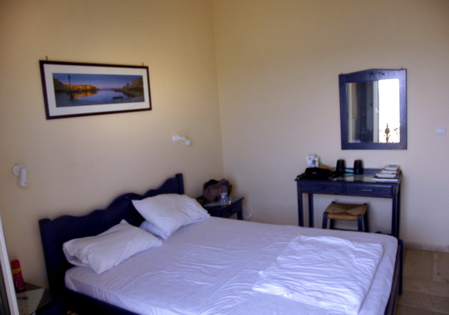 crete150905_02_apartment