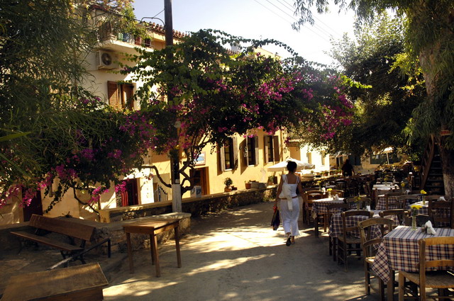 crete180905_01_chania