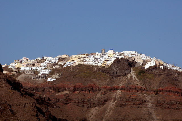 crete200905_144_santorini_from_boat