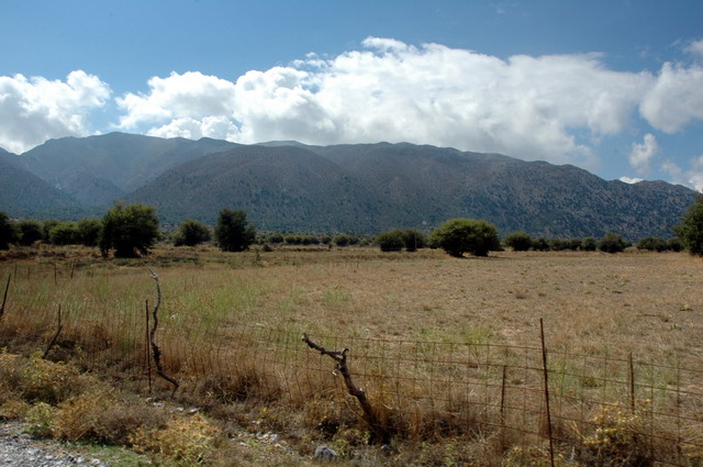 crete230905_067_omalos_plateau