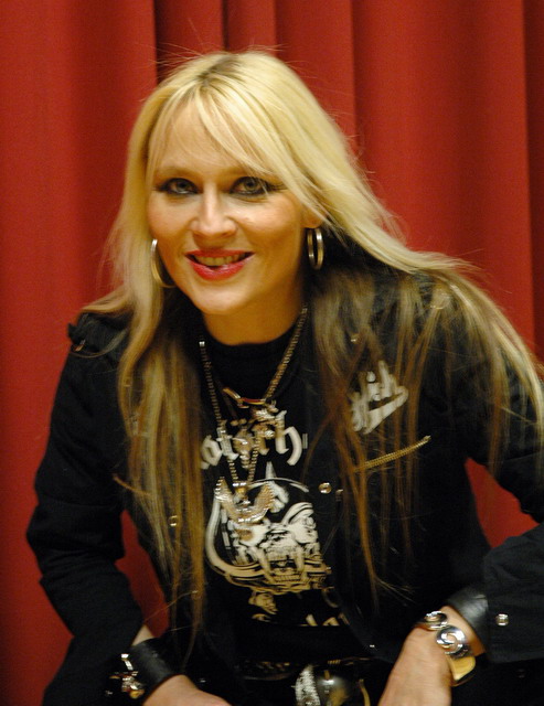 doro110306promo_01