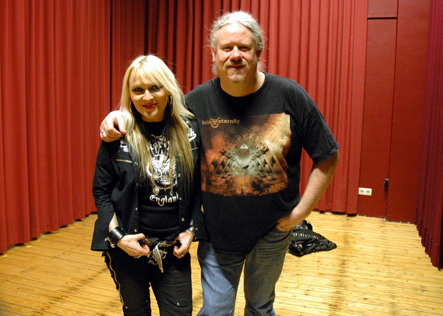 doro110306promo_10_doro_nico