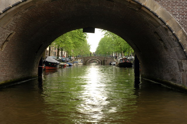marlin250506_068_amsterdam_canaltour_7bridges