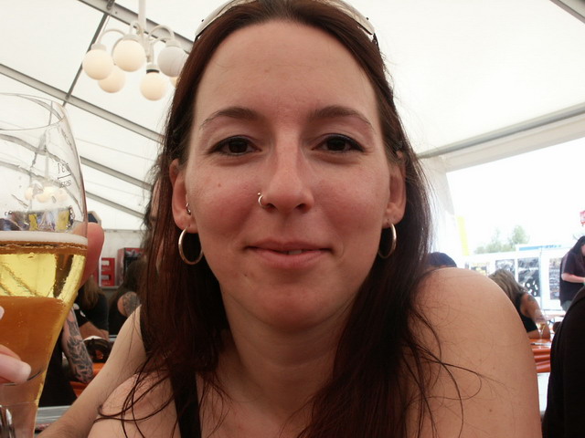 byh240606_29mw_tina
