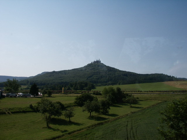 byh250606_07mw_castlehohenzollern