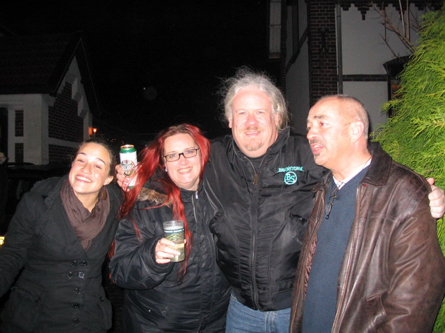 newyearseve06_6_elke_marlies_nico_rob