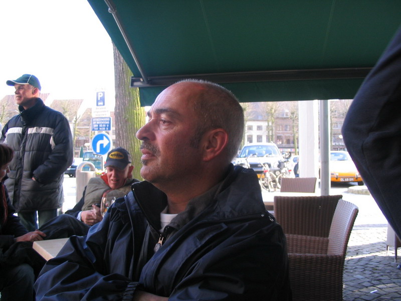 070407_28v_kennedymars_rob