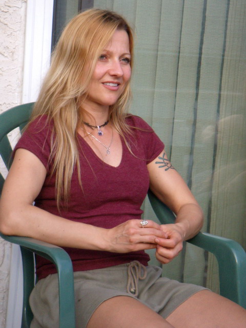 can100607_31_christinabbq