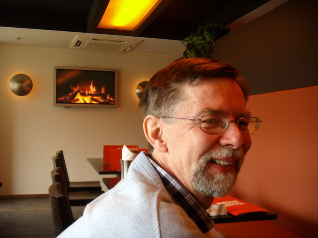 080213_04_lunchwork
