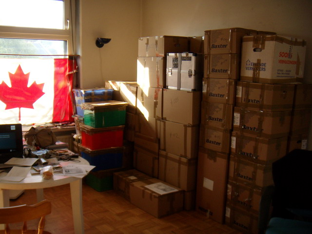 080215_29_boxes