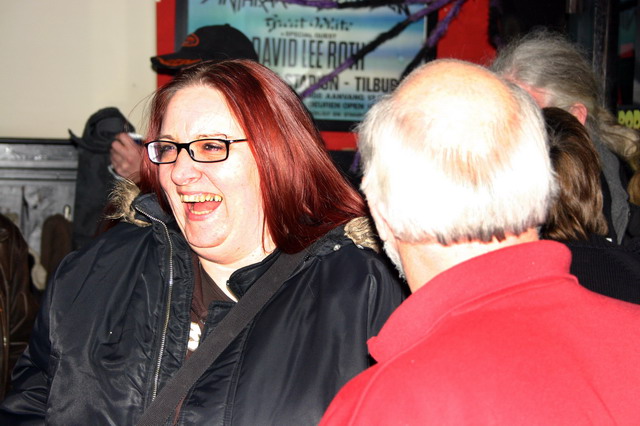 080216_surpriseparty_17t_surprised