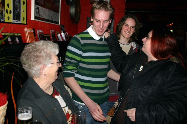 080216_surpriseparty_21t_surprised