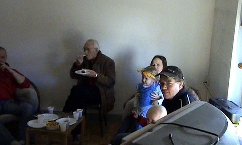 080217_walkinafternoon09_toon_samsons