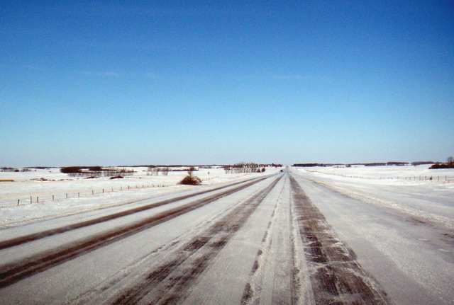 080304_02_winterprairie_highway35_02