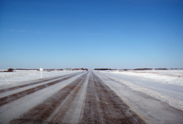 080304_03_winterprairie_highway35_03