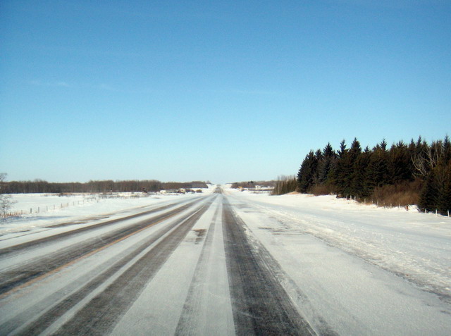080304_06_winterprairie_highway35_06