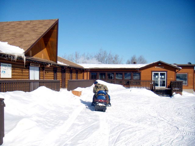 080305_12_greenwaterlake