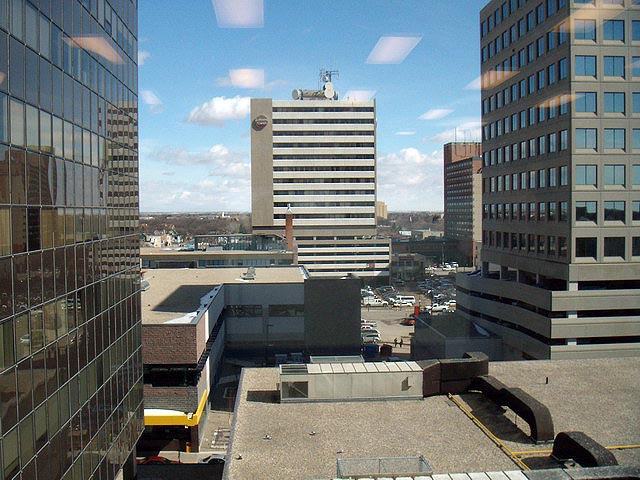 080325_03_canadalife