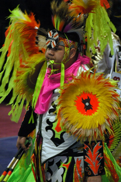 080412_powwow_uni_08