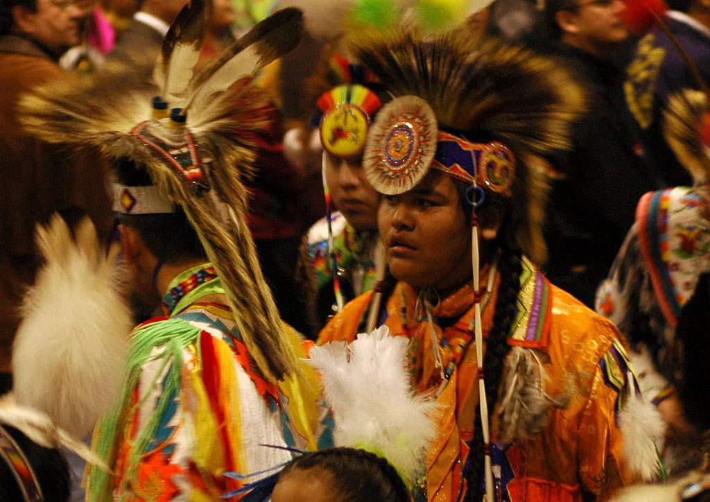 080412_powwow_uni_14