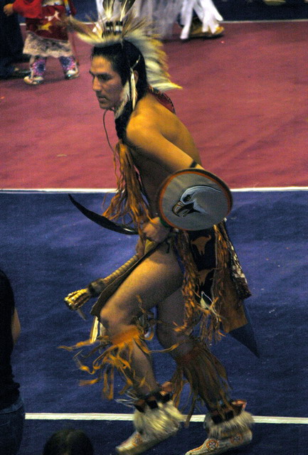 080412_powwow_uni_20