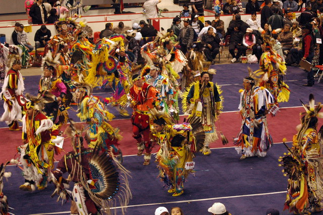 080412_powwow_uni_36