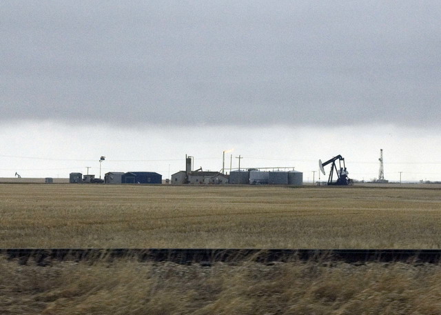 080426_053_trip_to_arcola_oil