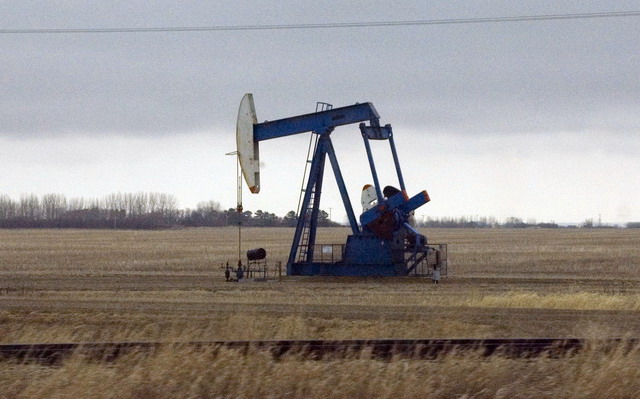 080426_054_trip_to_arcola_oil