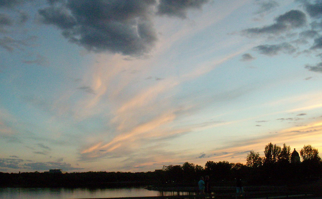 080625_26_summernightwascana