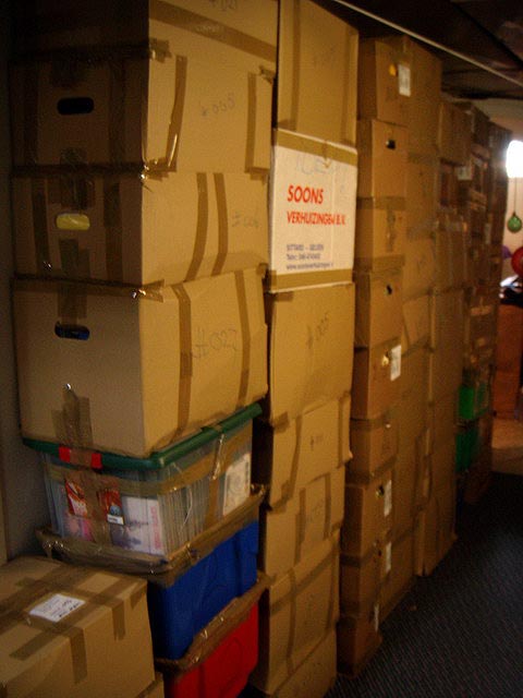 080404_boxes2