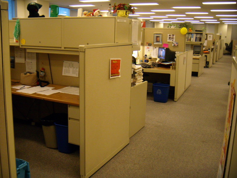 081125_04_newcubicle