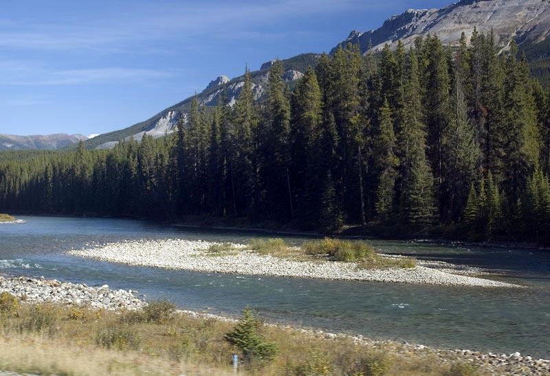 080914_007_between_banff_ll