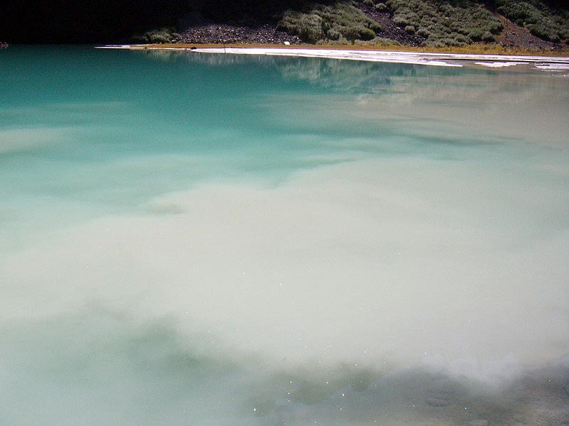 080915_023_lakelouise_shoretrail