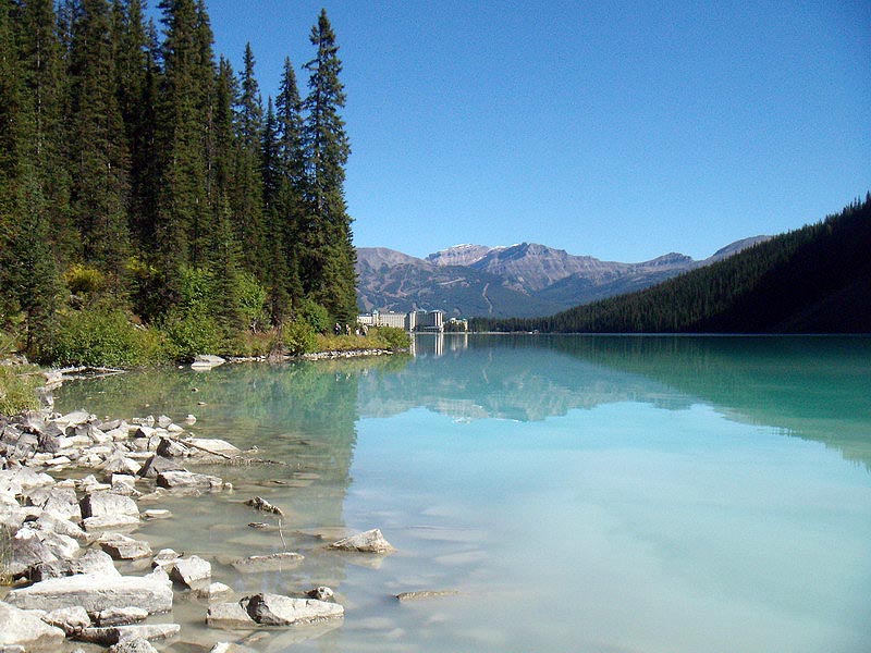 080915_027_lakelouise_shoretrail