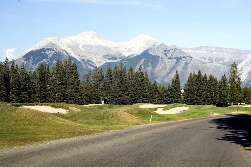 080916_08_3golfcoursebanff