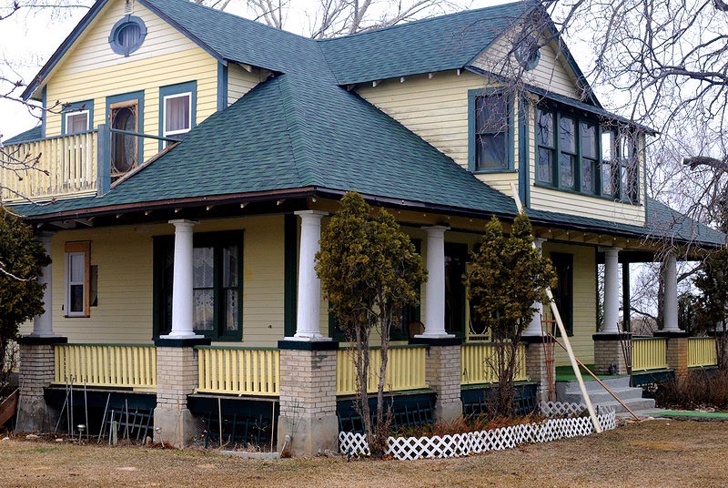 090410_33_mcmastermanor