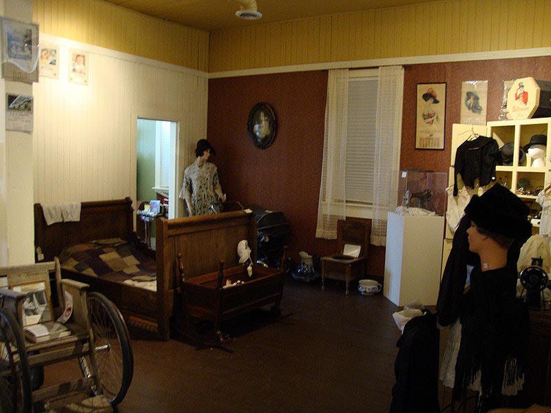 090411_19_gravelbourgmuseum