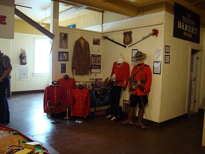 090411_23_gravelbourgmuseum