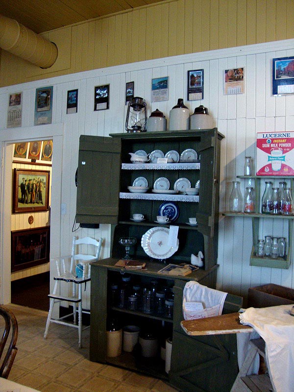 090411_25_gravelbourgmuseum