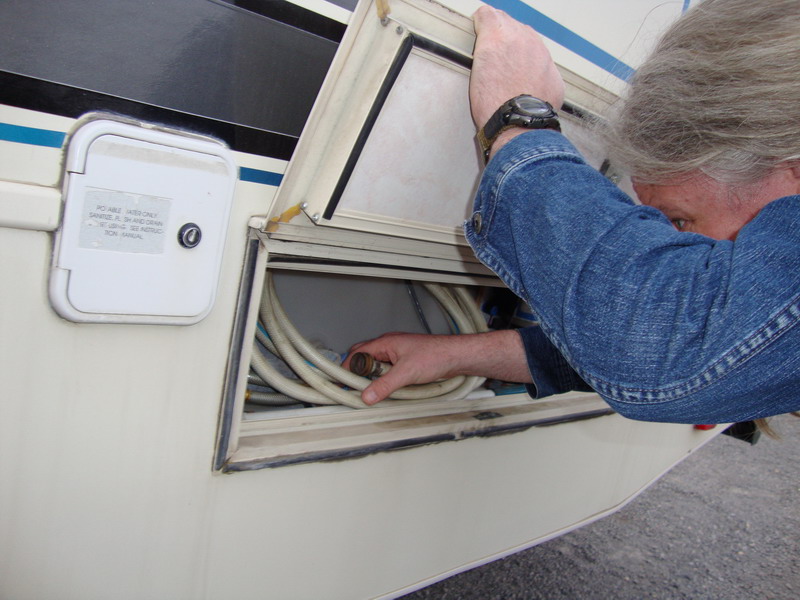 090425_27_motorhome