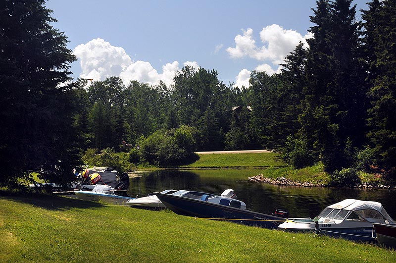 090702_15_greenwaterlake