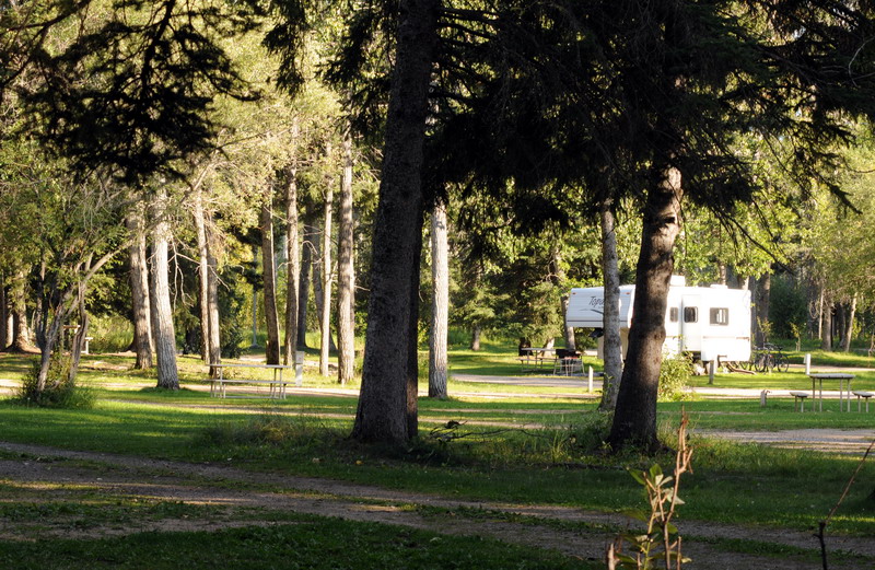 090828_092_waskesiu