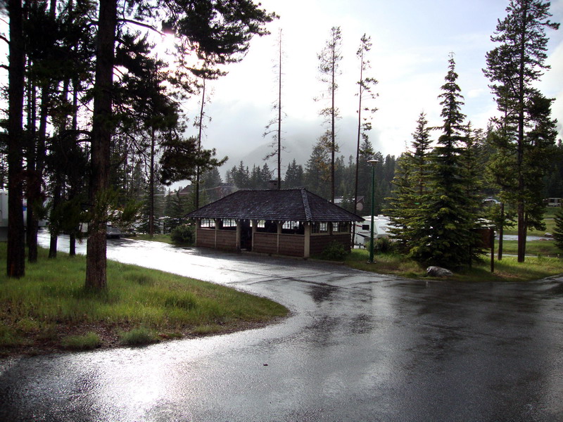090714_27_tunnelmountain
