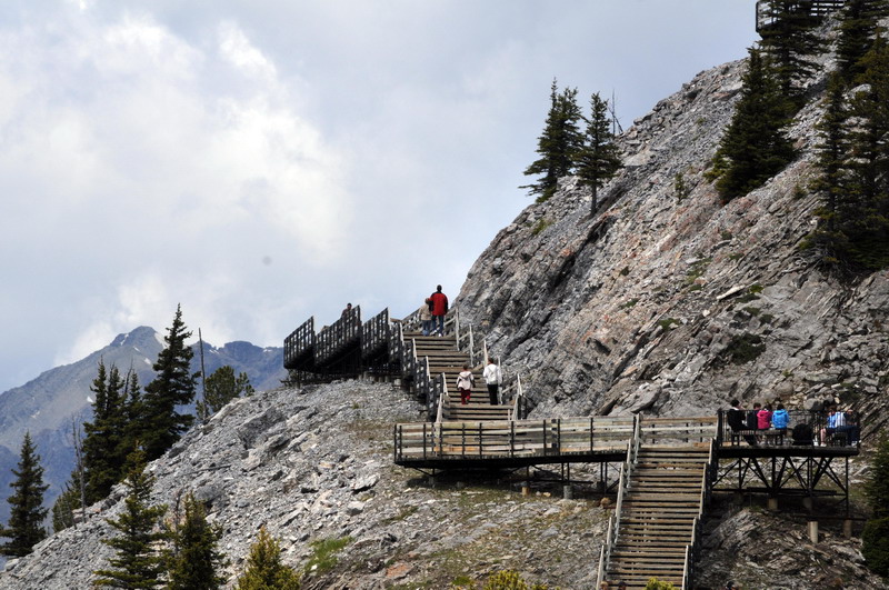 090715_64_banff_sulphurmountain