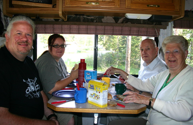 090716_000t2_lakelouise