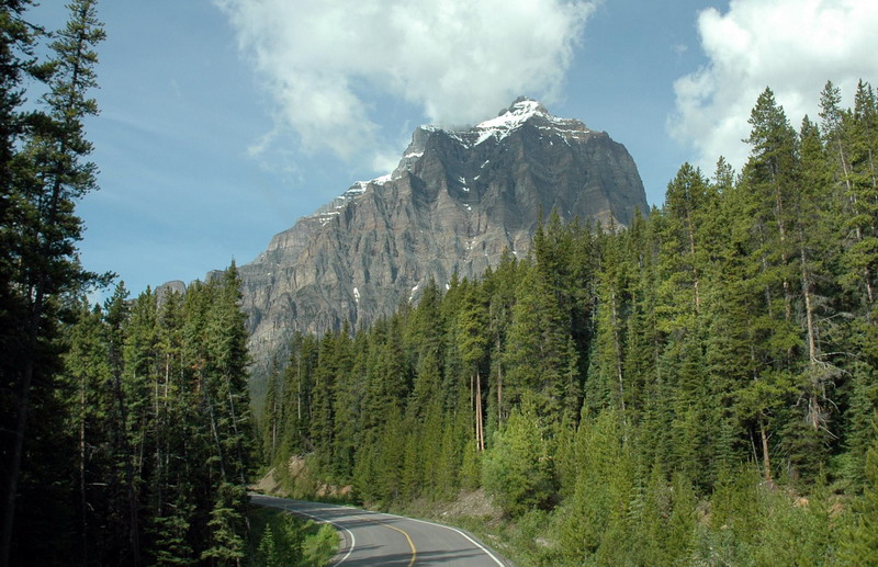 090716_023_valleyofthetenpeaks